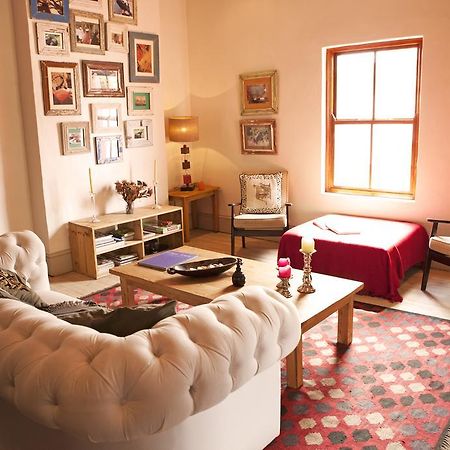 Molo-Lolo House Panzió Fokváros Kültér fotó